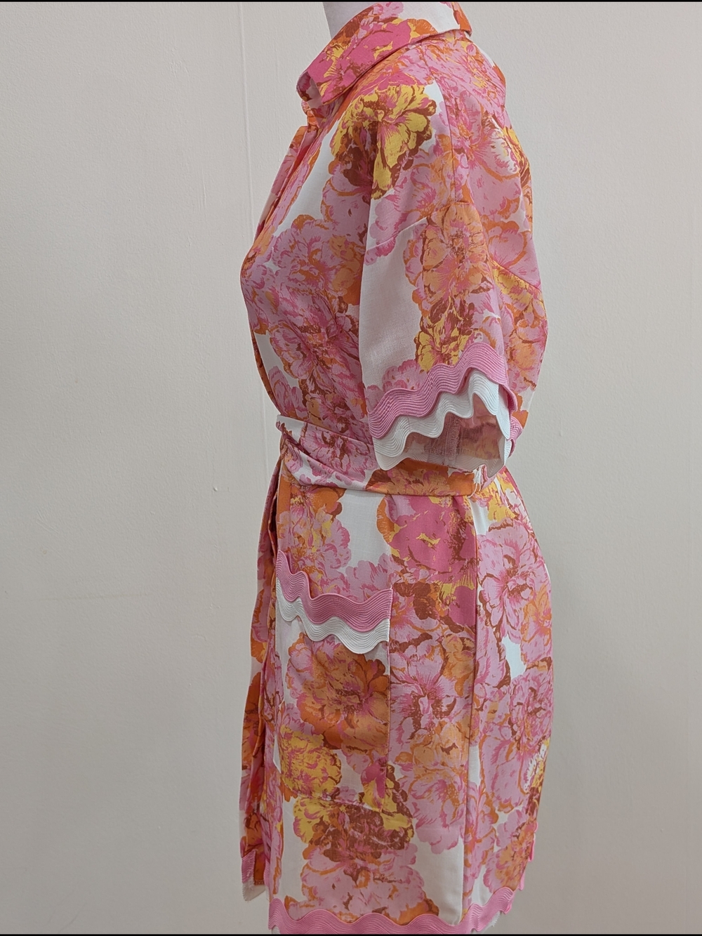 Fore Floral Tie-Waist Mini Shirt Dress in Pink & Orange - Picture 3 of 4
